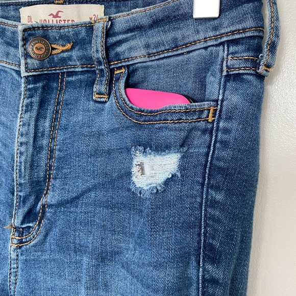 Ultra High-Rise Destroyed Jean Leggings - Picture 3 of 3